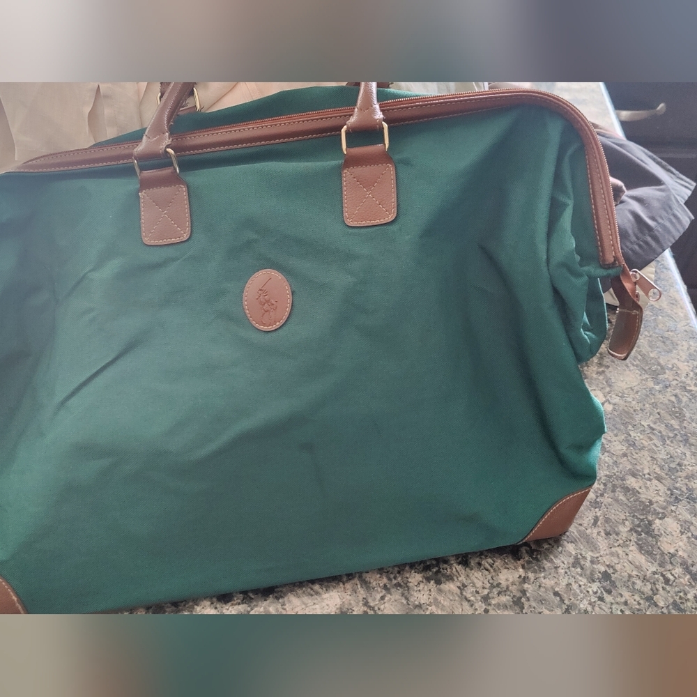 Polo Ralph Lauren Leather & Nylon Dual Handle bag. Unisex 22" length. No tears
